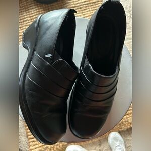 Dansko Black Leather Mules With Cushioned Comfort